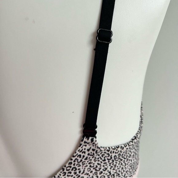 Victoria’s Secret Body by Victoria Push-Up Bra 36B Leopard Print - Picture 5 of 9